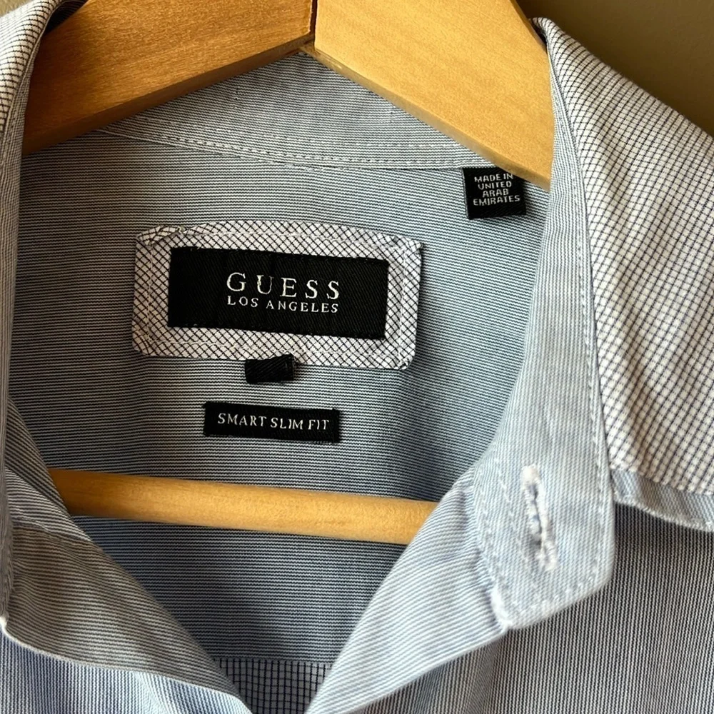 GUESS Blue Color Block Button Down Collared Shirt Size Small - Picture 2 of 10